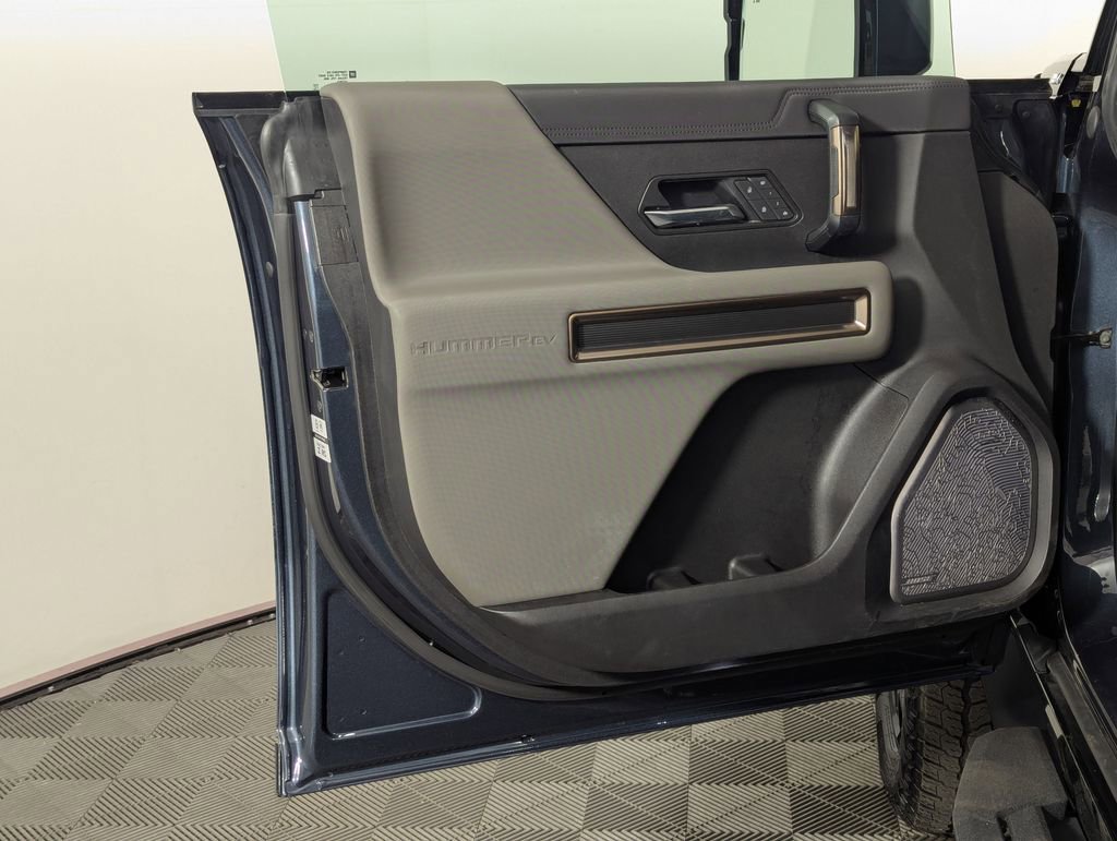 Used 2025 GMC Hummer EV 2X image 86