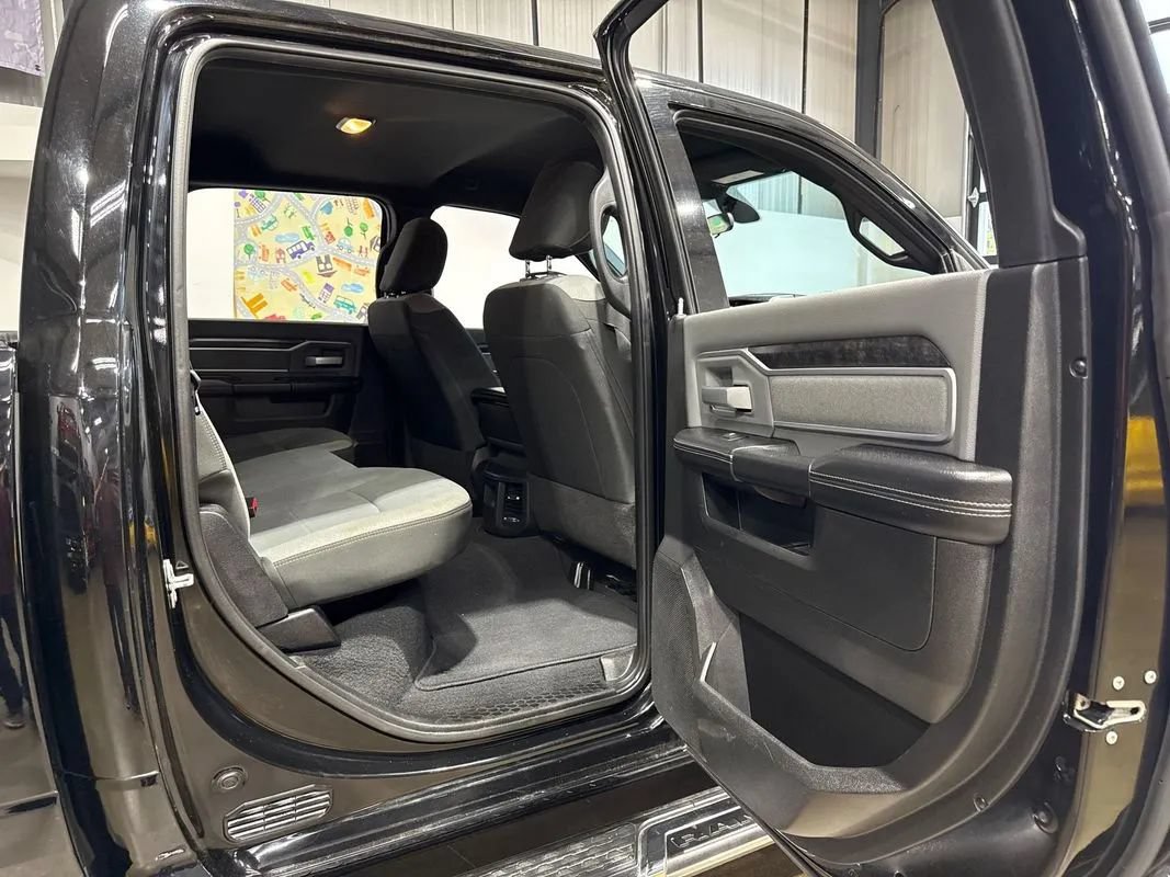 Used 2022 RAM 2500 Big Horn AWD/4WD image 86