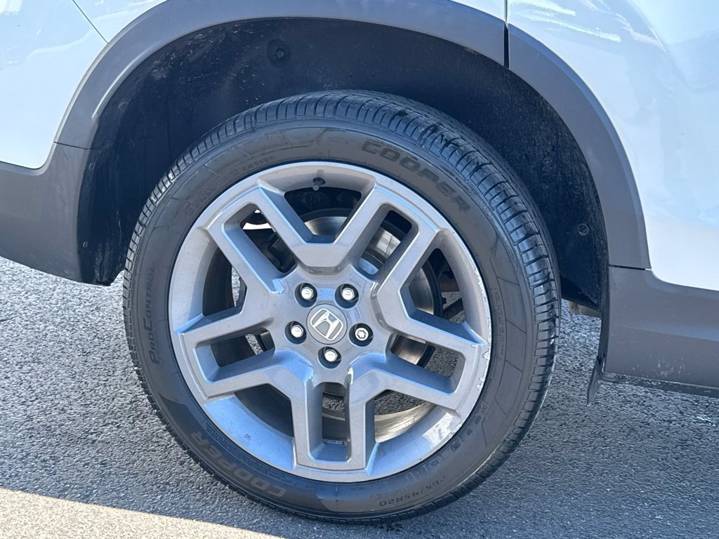 Used 2023 Honda Passport EX-L image 9