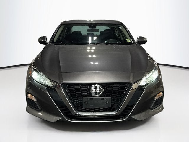 Used 2022 Nissan Altima 2.5 SV FWD image 2