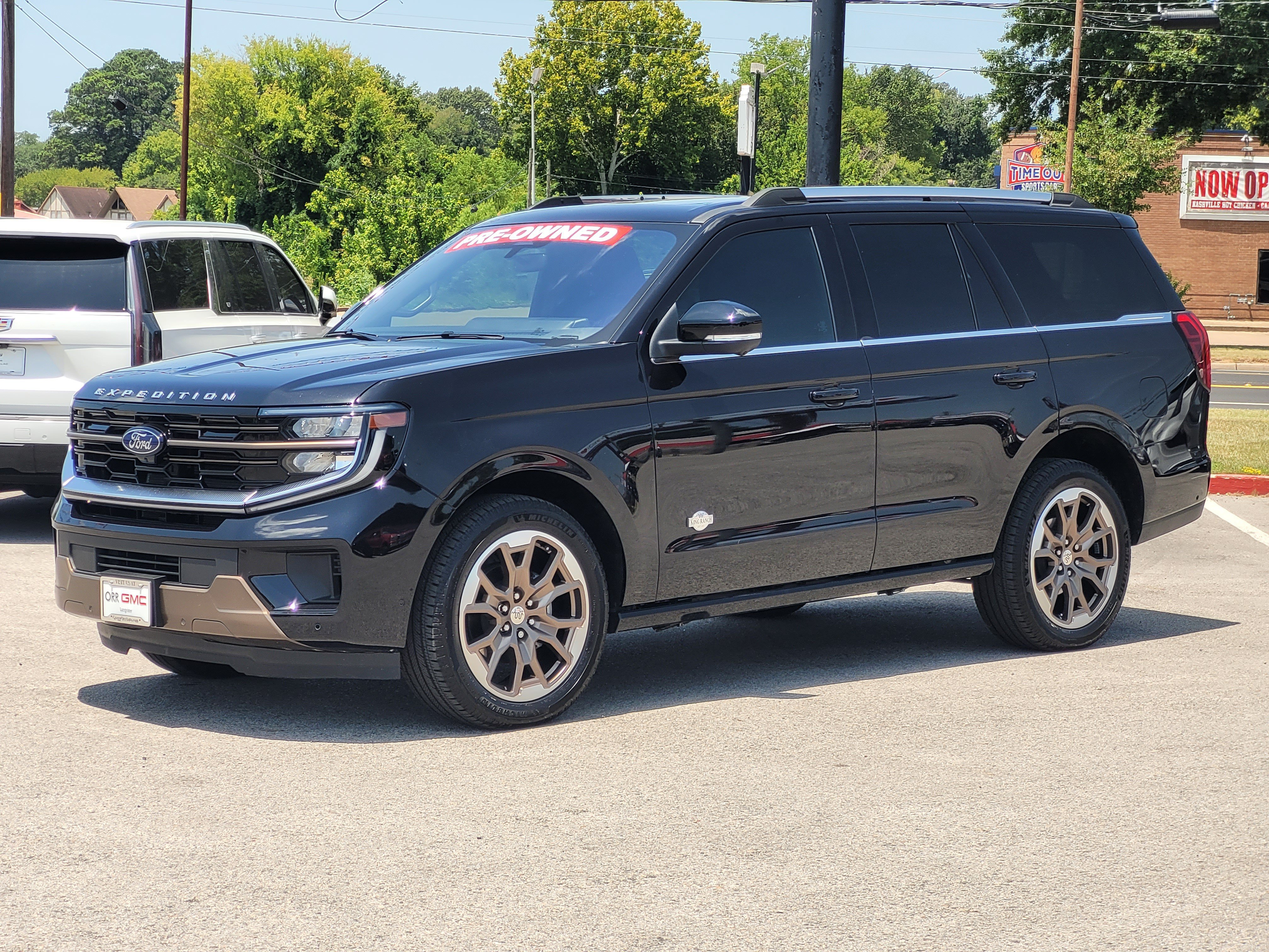 Used 2025 Ford Expedition King Ranch AWD/4WD image 3