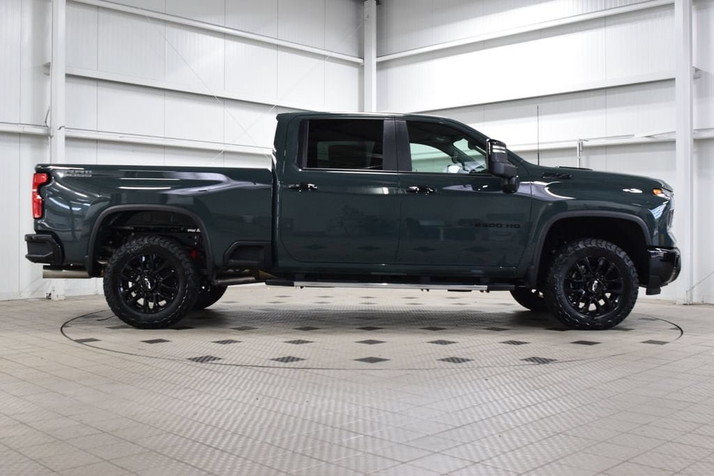 New 2026 Chevrolet Silverado 2500 LT w/ Trail Boss Package AWD/4WD image 9