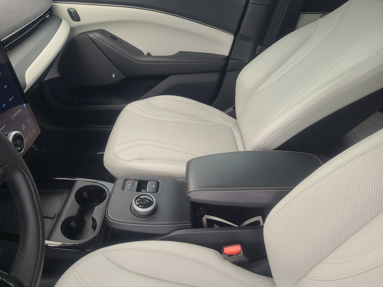 Used 2023 Ford Mustang Mach-E Premium RWD image 15