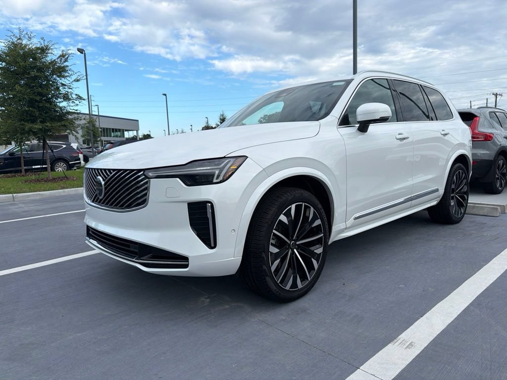 Certified 2026 Volvo XC90 B6 Plus AWD/4WD image 1