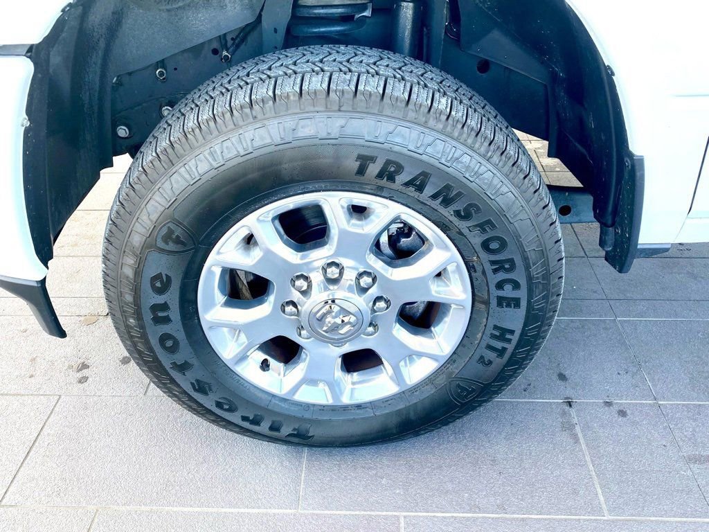 Used 2024 RAM 3500 Laramie image 12