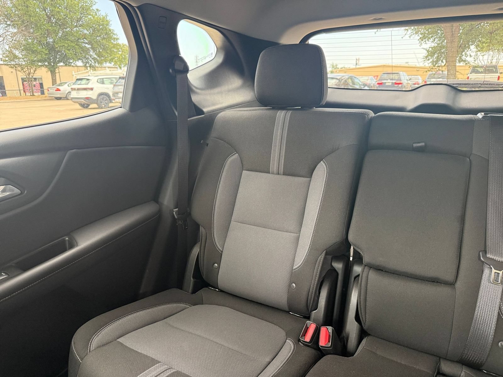 Used 2025 Chevrolet Blazer LT FWD image 41