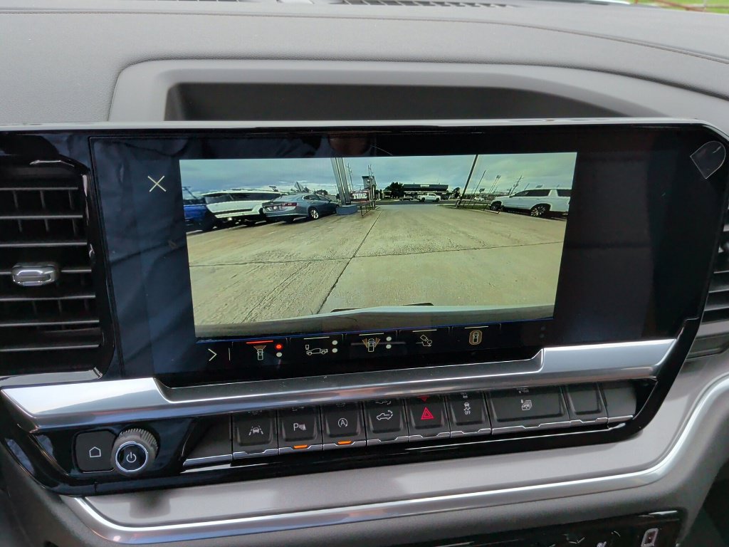 New 2026 Chevrolet Silverado 1500 High Country w/ Technology Package AWD/4WD image 26
