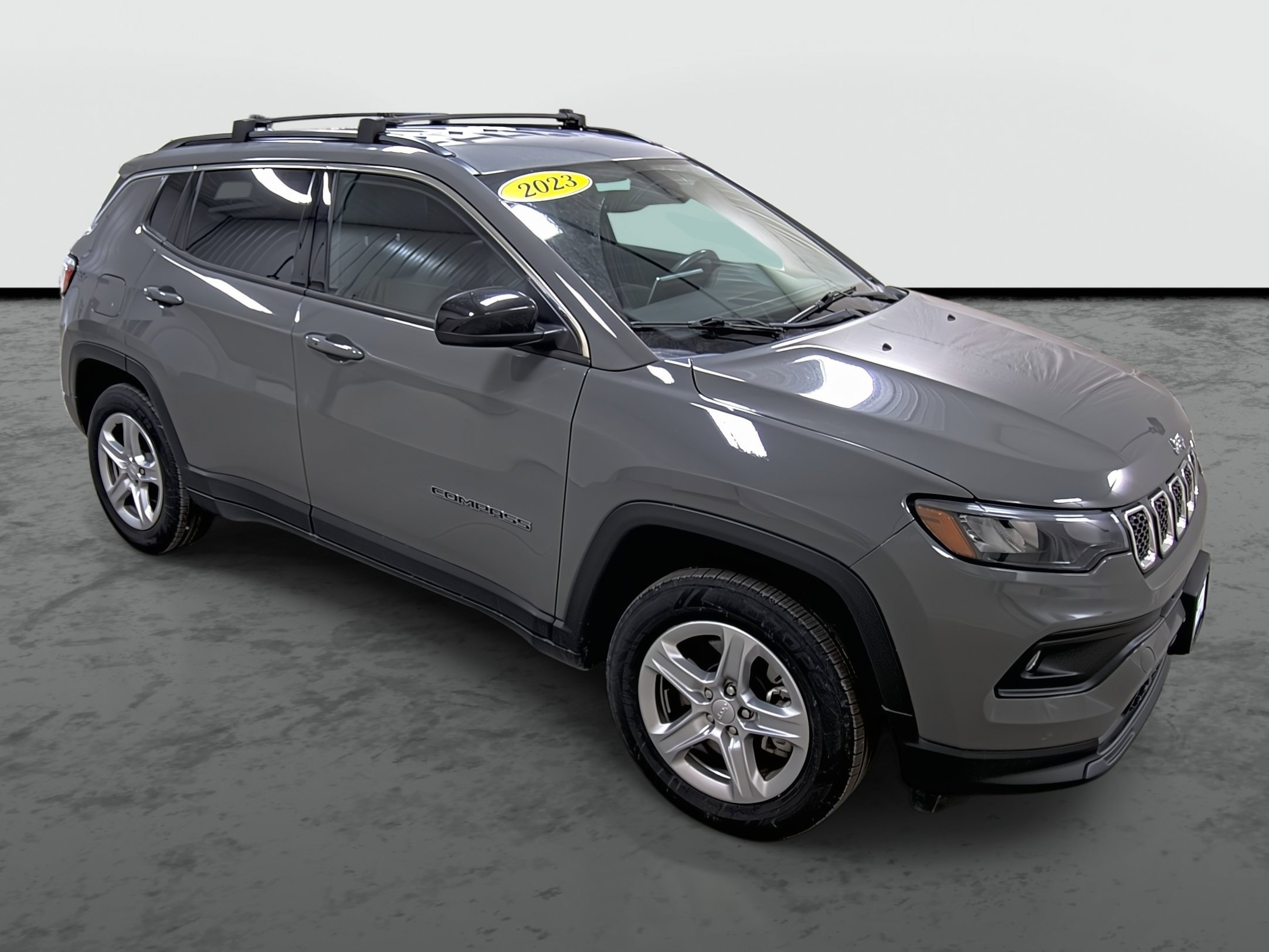 Used 2023 Jeep Compass Latitude w/ Convenience Group AWD/4WD image 5