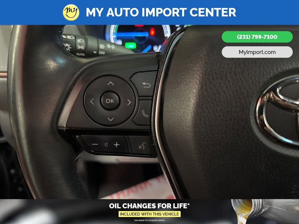 Used 2023 Toyota Venza XLE image 16