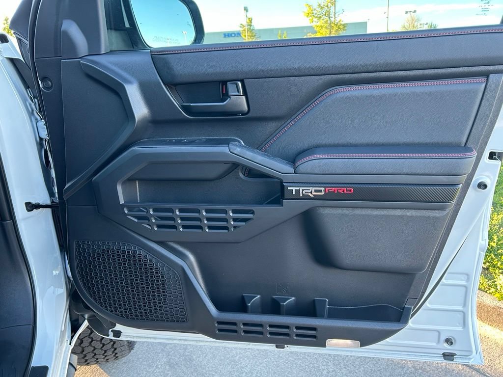 Used 2025 Toyota Tacoma TRD Pro AWD/4WD image 24