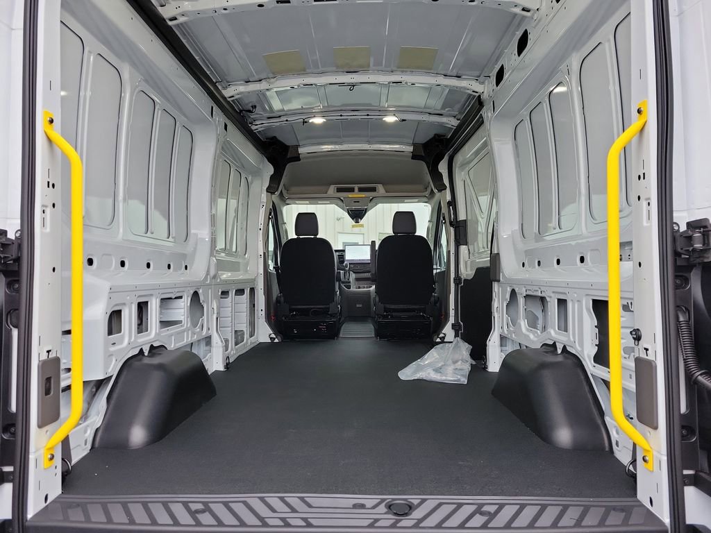 New 2026 Ford Transit 250 148 Medium Roof image 10