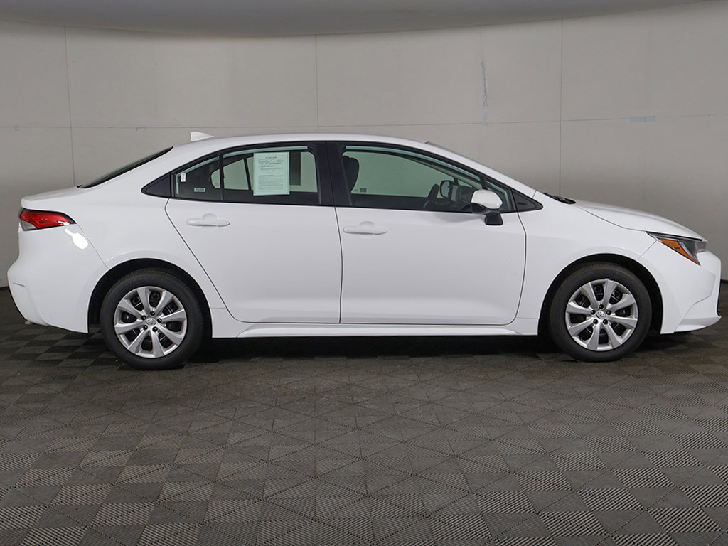 Used 2026 Toyota Corolla LE FWD image 17