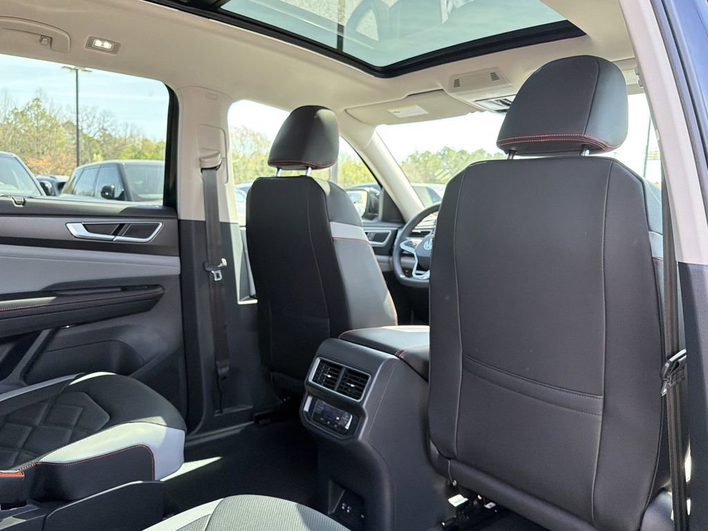 New 2026 Volkswagen Atlas Peak Edition image 20