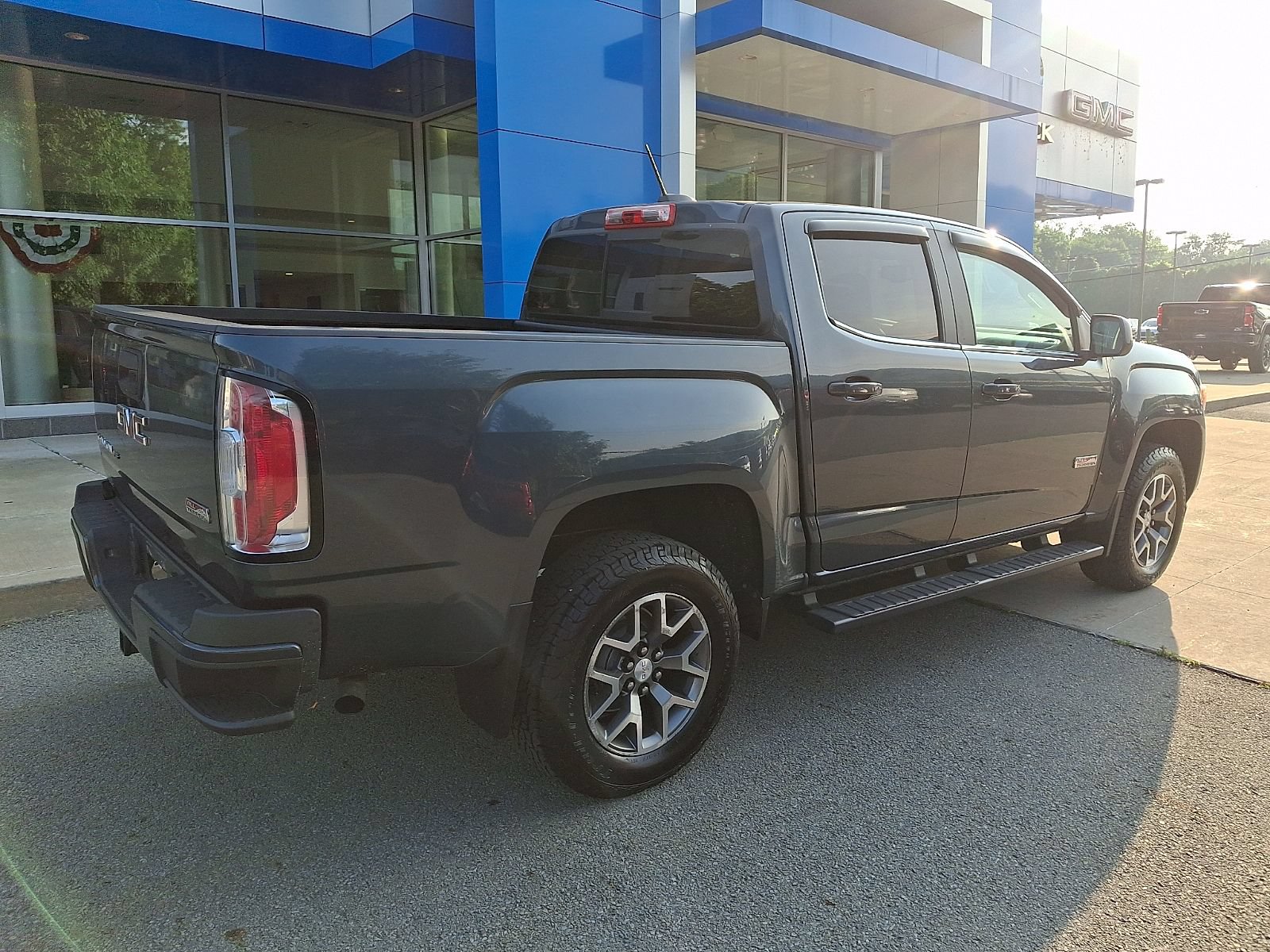 Used 2020 GMC Canyon All Terrain w/ Trailering Package AWD/4WD image 6