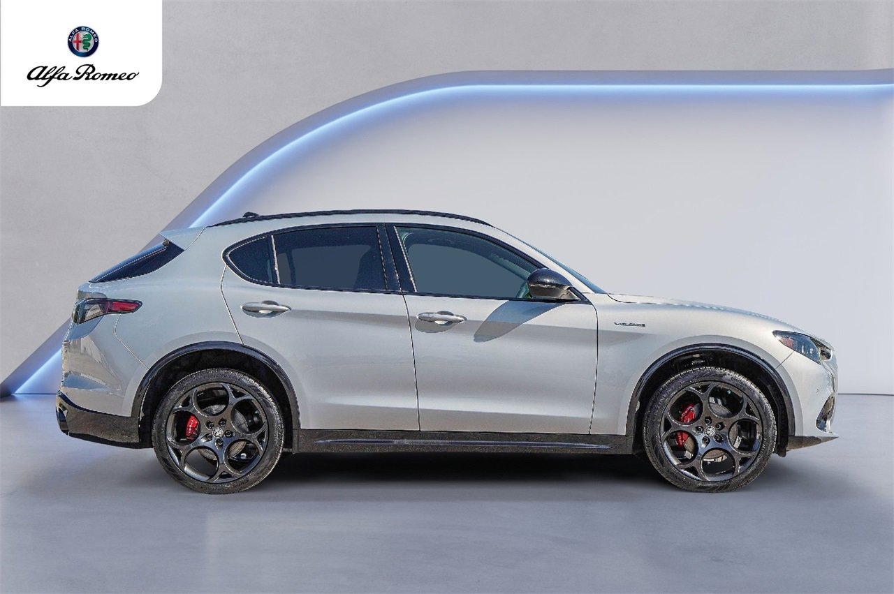 New 2025 Alfa Romeo Stelvio Sprint w/ Veloce Package image 4