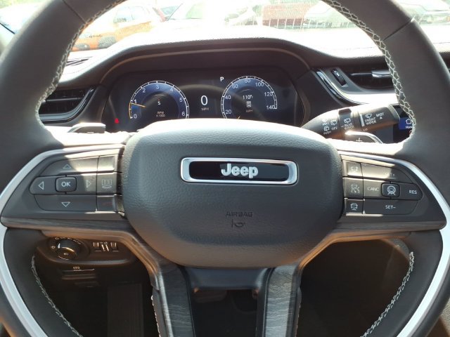 New 2027 Jeep Grand Cherokee L Limited w/ Technology Group II AWD/4WD image 10