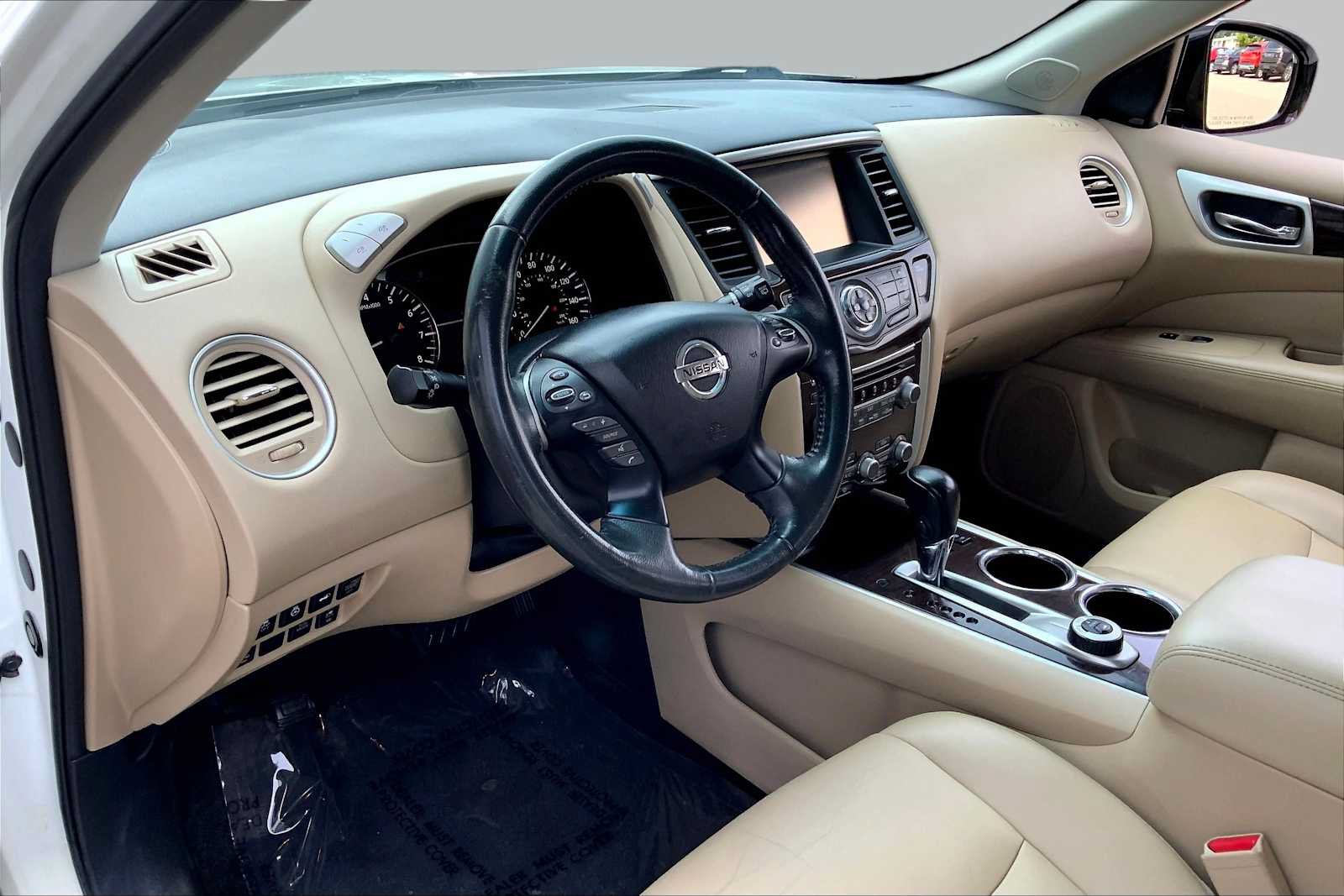 Used 2016 Nissan Pathfinder SL w/ SL Premium Package AWD/4WD image 17
