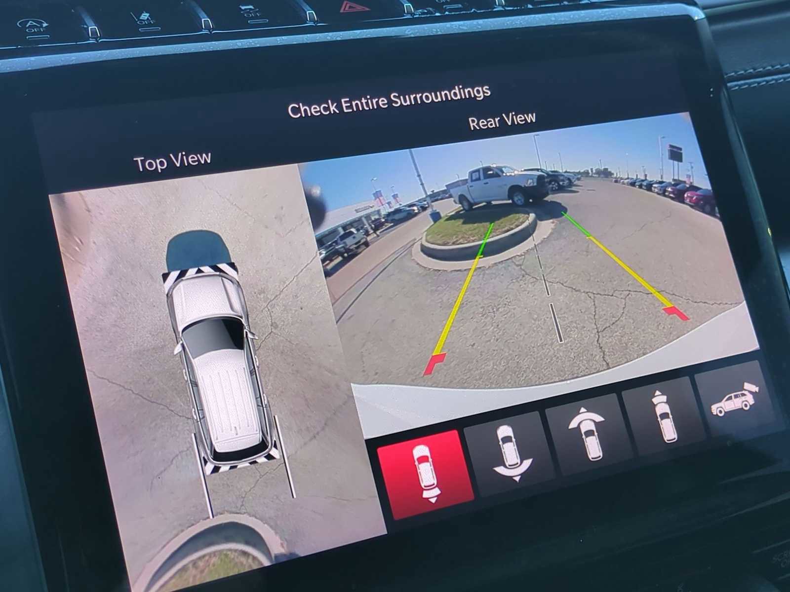 Used 2023 Jeep Grand Cherokee L Limited w/ Luxury Tech Group II image 15