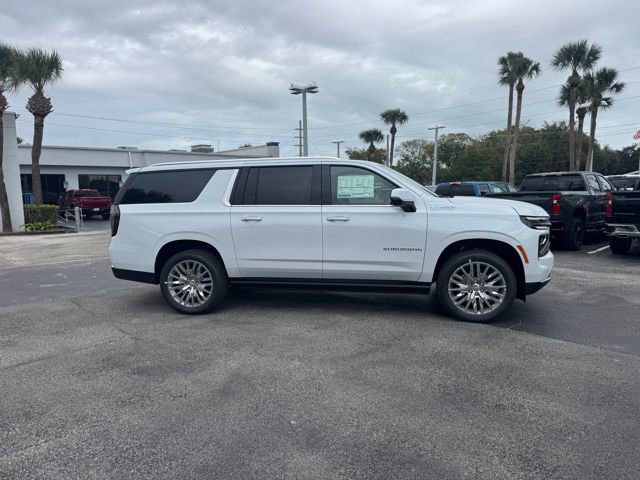 New 2026 Chevrolet Suburban High Country AWD/4WD image 18