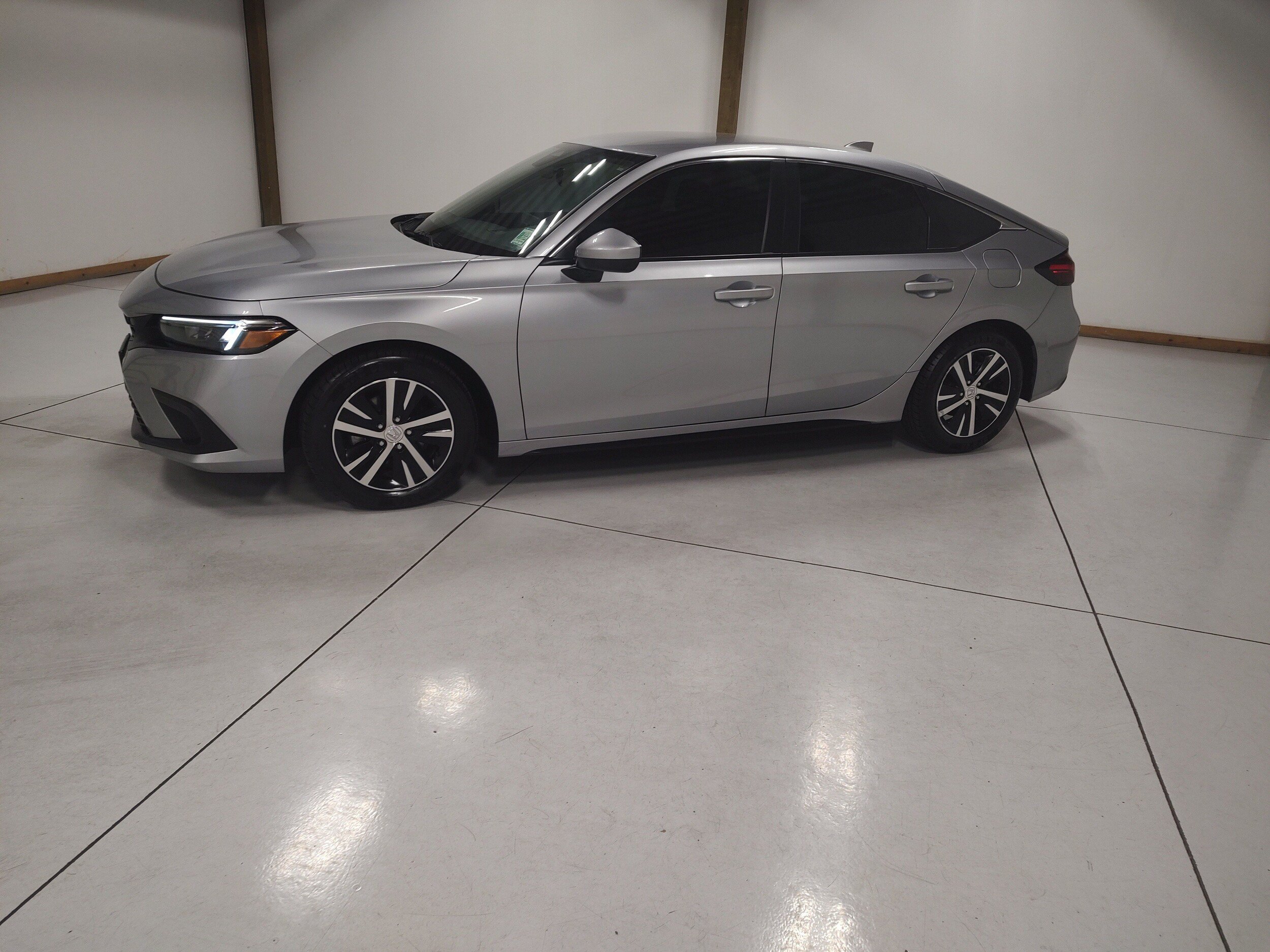 Used 2024 Honda Civic LX image 4