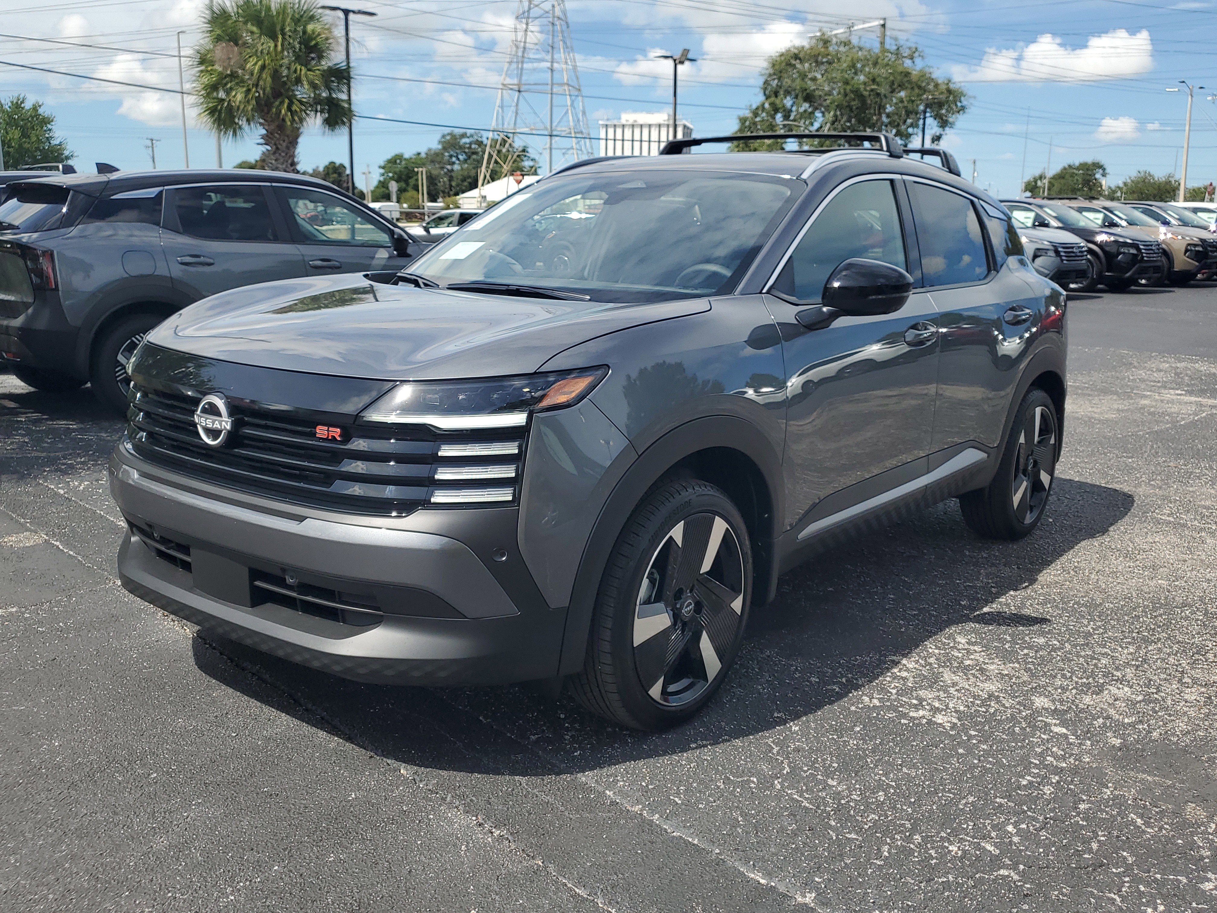 New 2026 Nissan Kicks SR w/ SR Premium Package image 3
