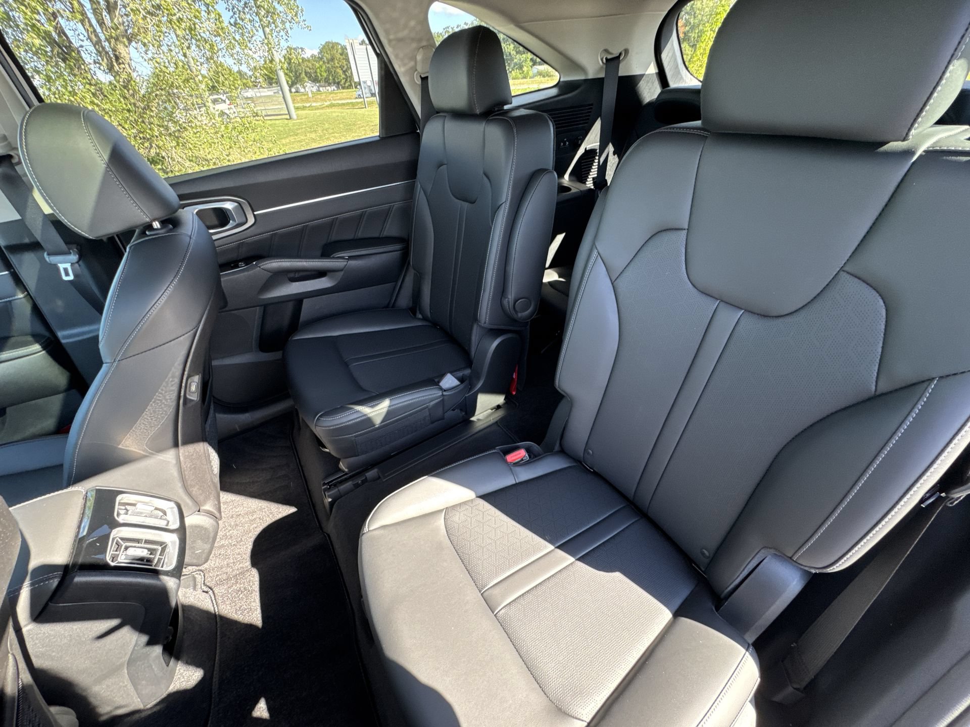 Used 2023 Kia Sorento SX AWD/4WD image 22