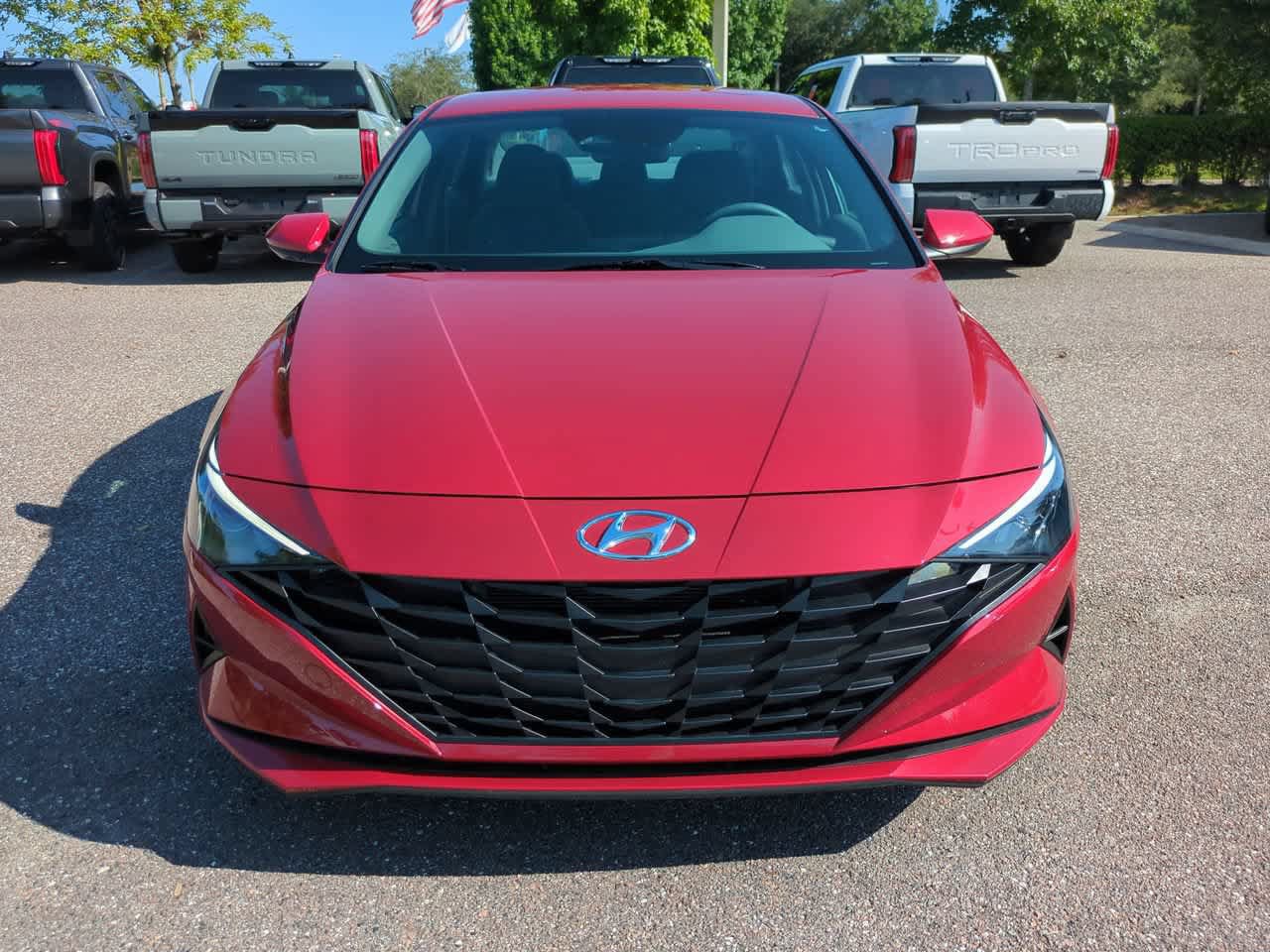 Used 2022 Hyundai Elantra Blue FWD image 9