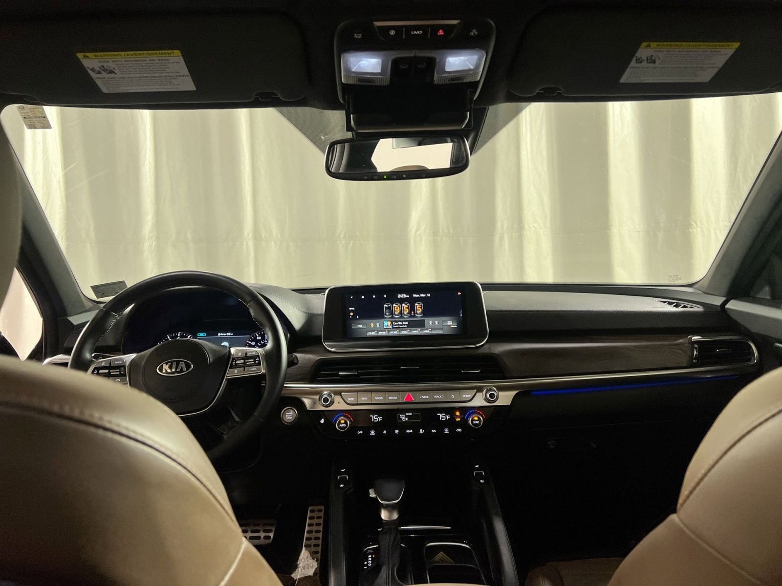 Used 2021 Kia Telluride SX w/ SX Prestige Package image 17