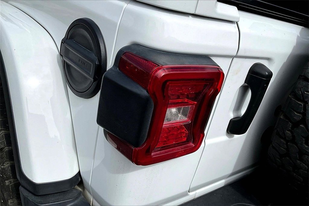 Used 2023 Jeep Wrangler Rubicon 392 w/ Trailer Tow Package image 33