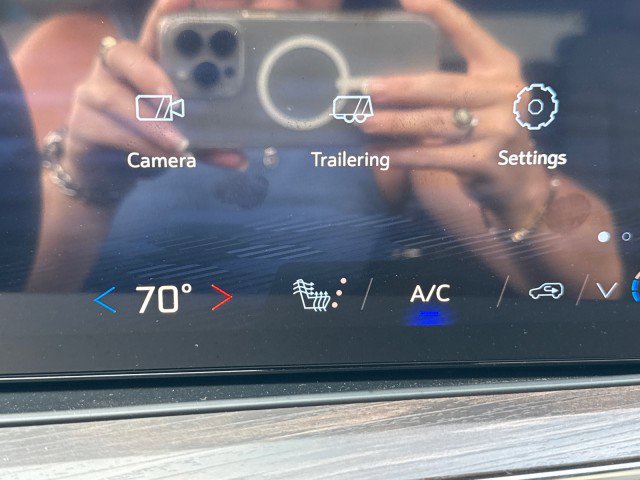 New 2026 Chevrolet Suburban LT w/ Comfort Package image 29