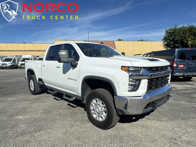 Used 2020 Chevrolet Silverado 2500 LT w/ Convenience Package AWD/4WD image 2