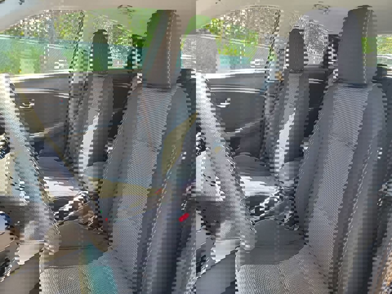 Used 2016 Hyundai Elantra GT image 13