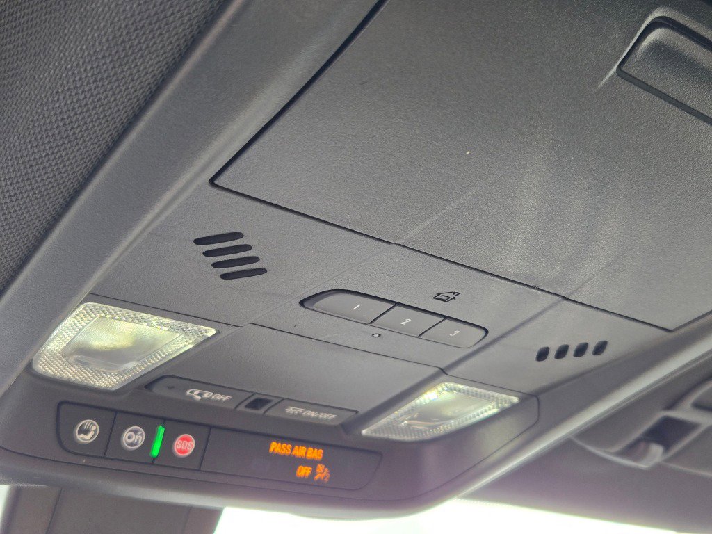 Used 2022 Chevrolet Equinox Premier image 30