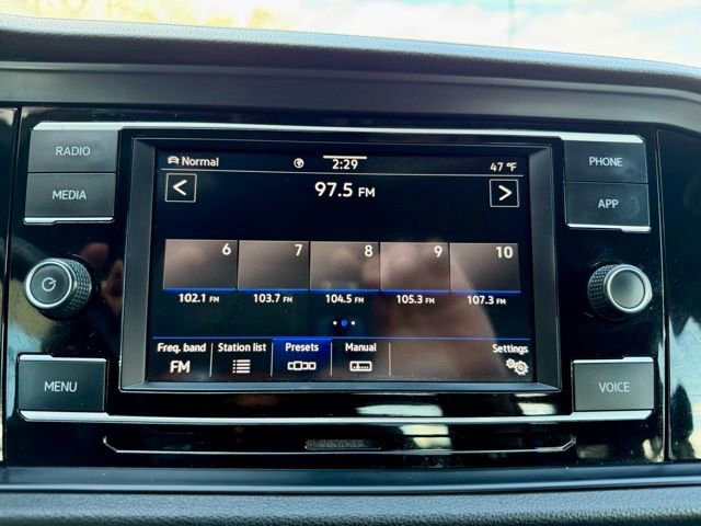 Used 2020 Volkswagen Jetta GLI image 30