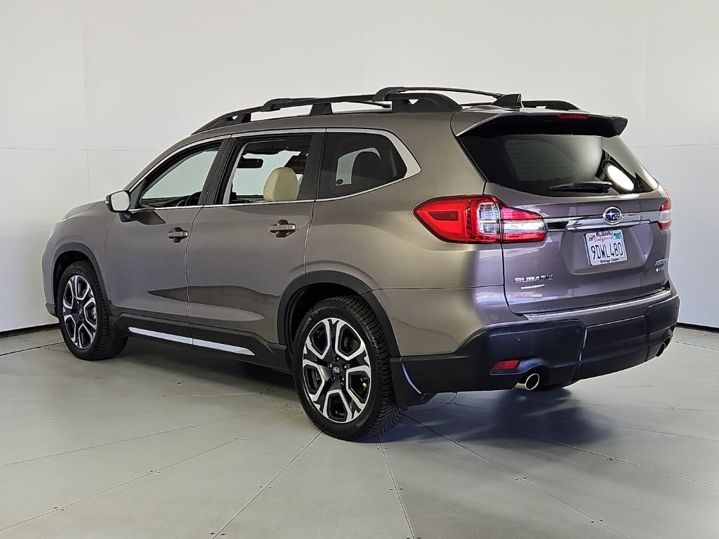 Used 2021 Subaru Ascent Limited w/ Technology Package AWD/4WD image 9