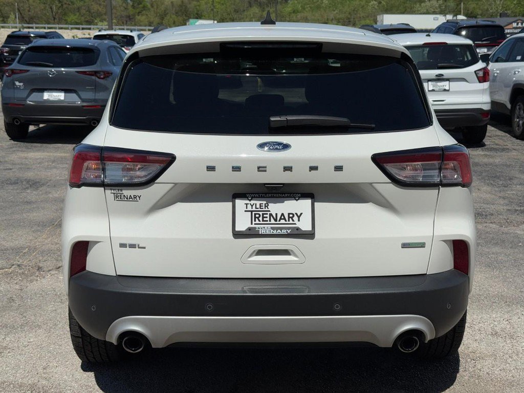 Used 2020 Ford Escape SEL image 4