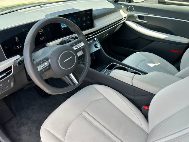 Used 2025 Hyundai Sonata SEL FWD image 13