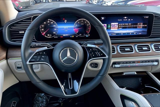 Used 2025 Mercedes-Benz GLE 350 4MATIC image 4