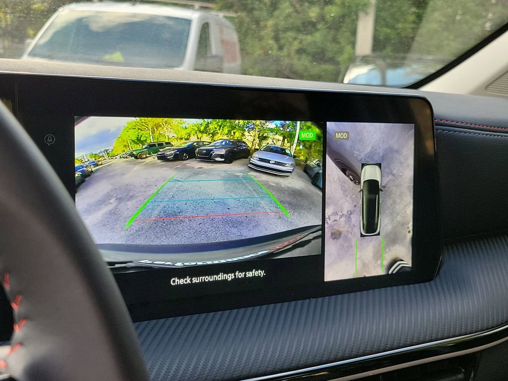 New 2025 Nissan Kicks SR image 32