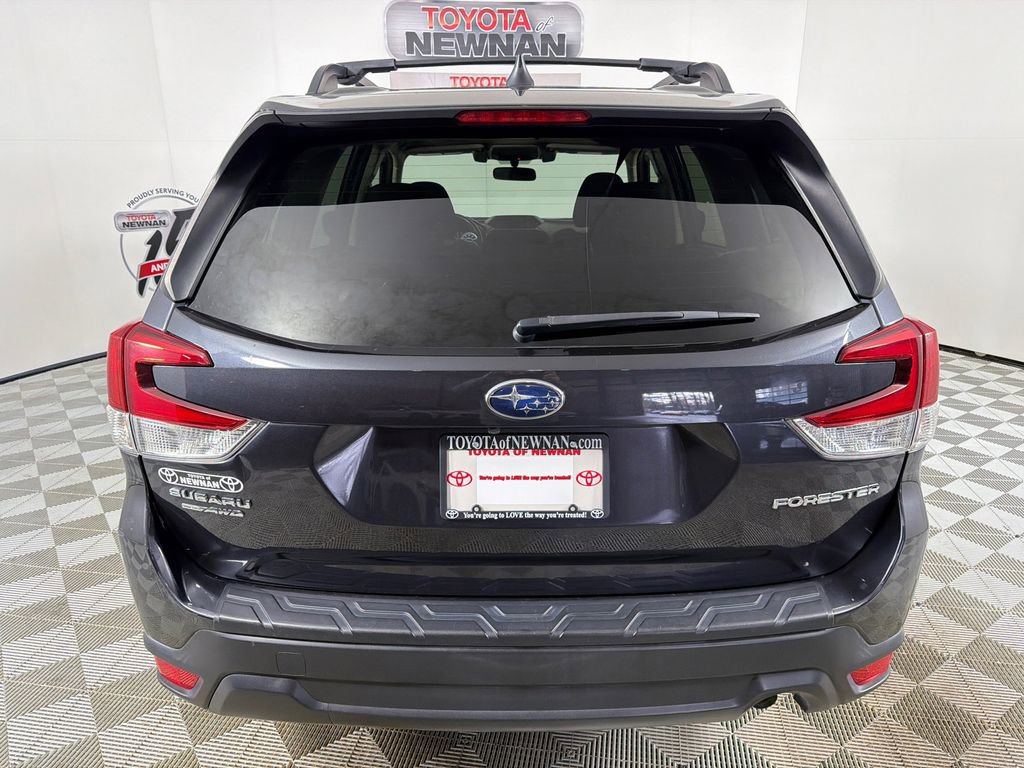 Used 2019 Subaru Forester Premium image 5