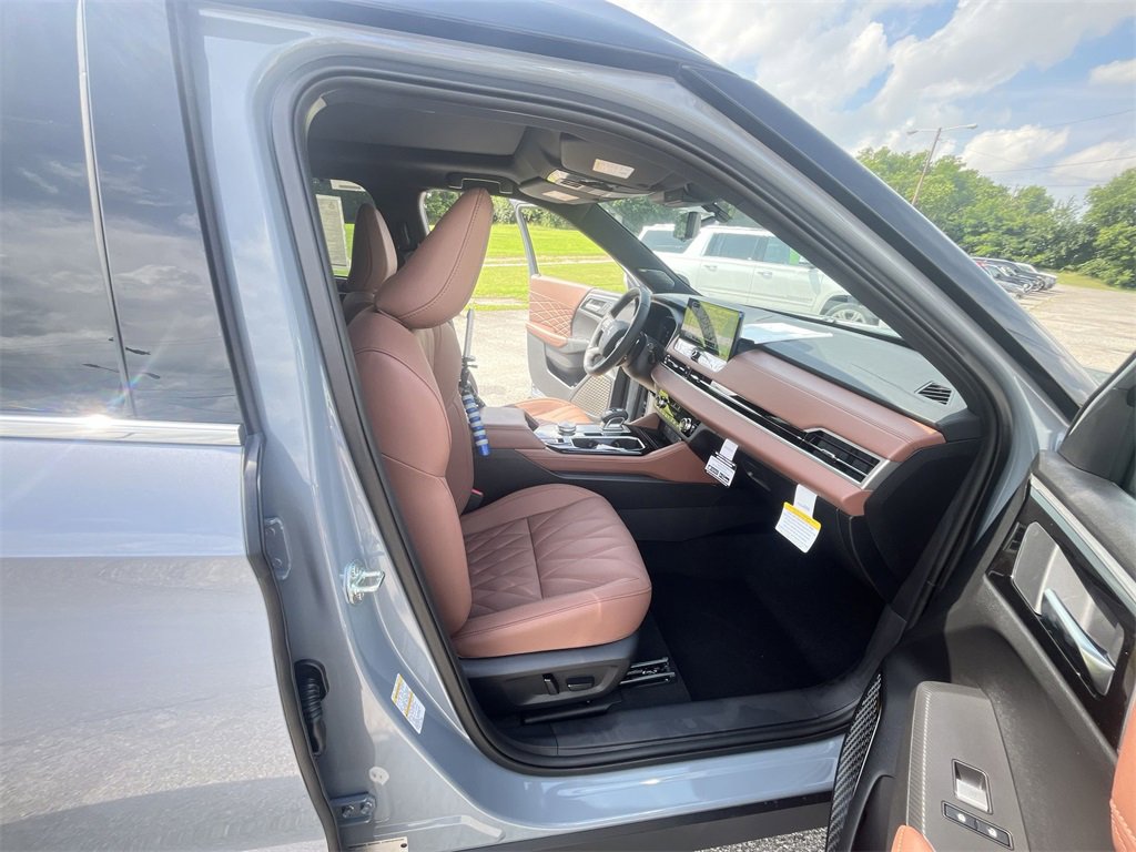 New 2025 Mitsubishi Outlander SEL image 25