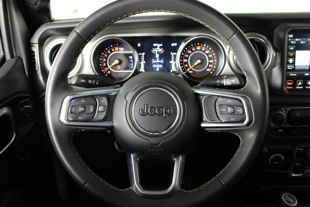 Used 2023 Jeep Gladiator Overland image 9