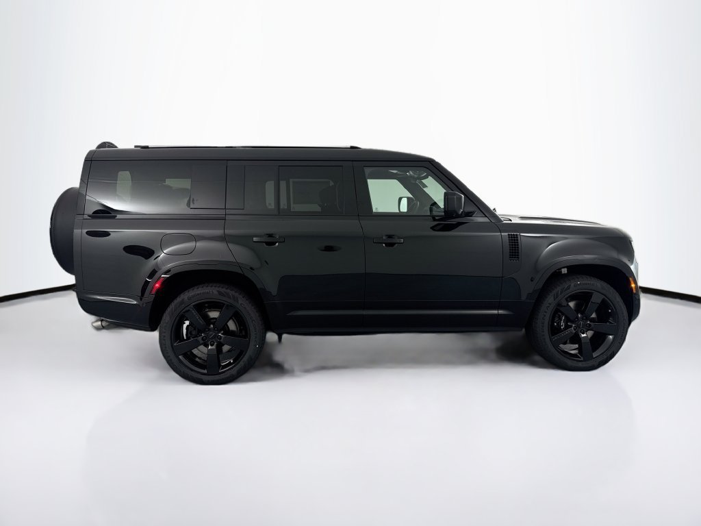 New 2026 Land Rover Defender 130 V8 AWD/4WD image 4