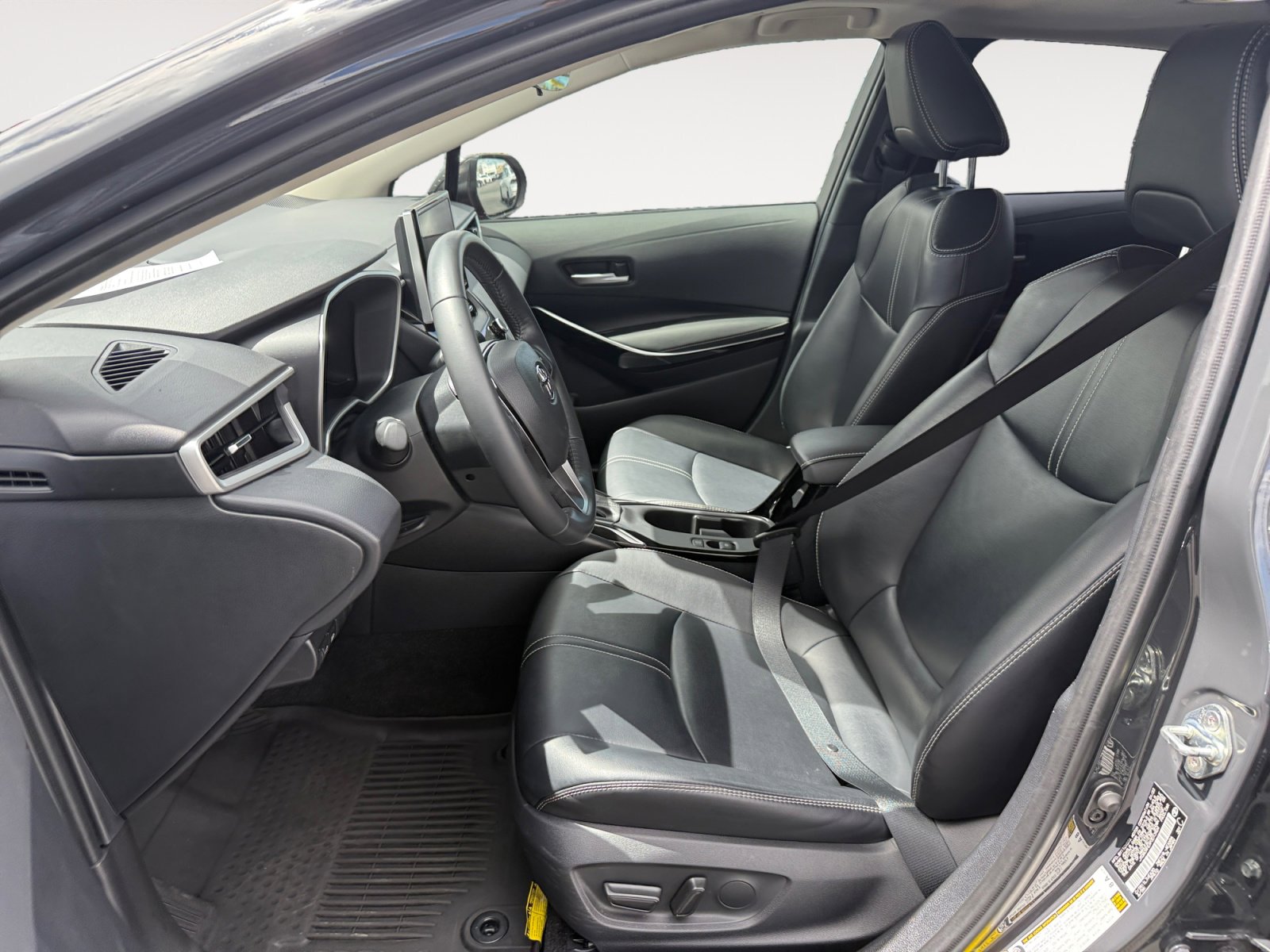 Used 2023 Toyota Corolla XLE FWD image 10