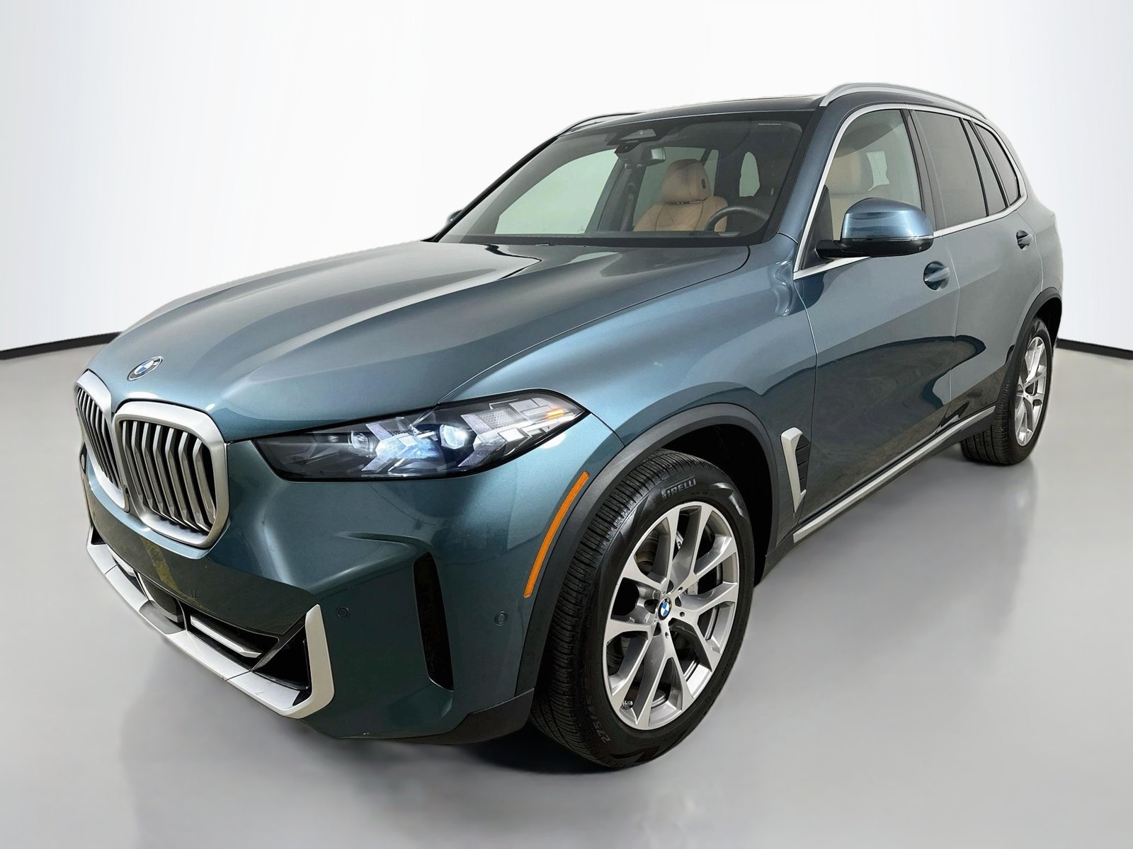 Used 2024 BMW X5 xDrive40i w/ Parking Assistance Package