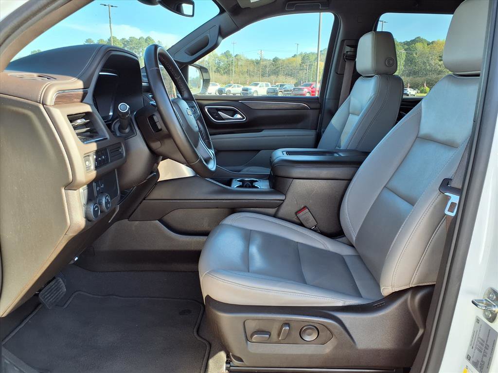 Used 2024 Chevrolet Tahoe LT image 3