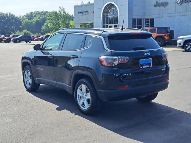 Used 2022 Jeep Compass Latitude image 4