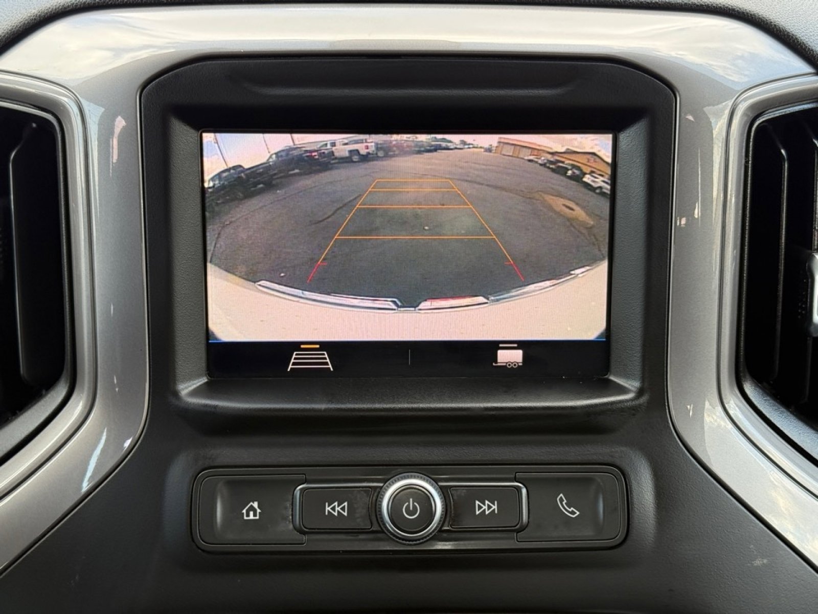 Used 2021 GMC Sierra 1500 4x4 Crew Cab w/ Sierra Value Package image 25