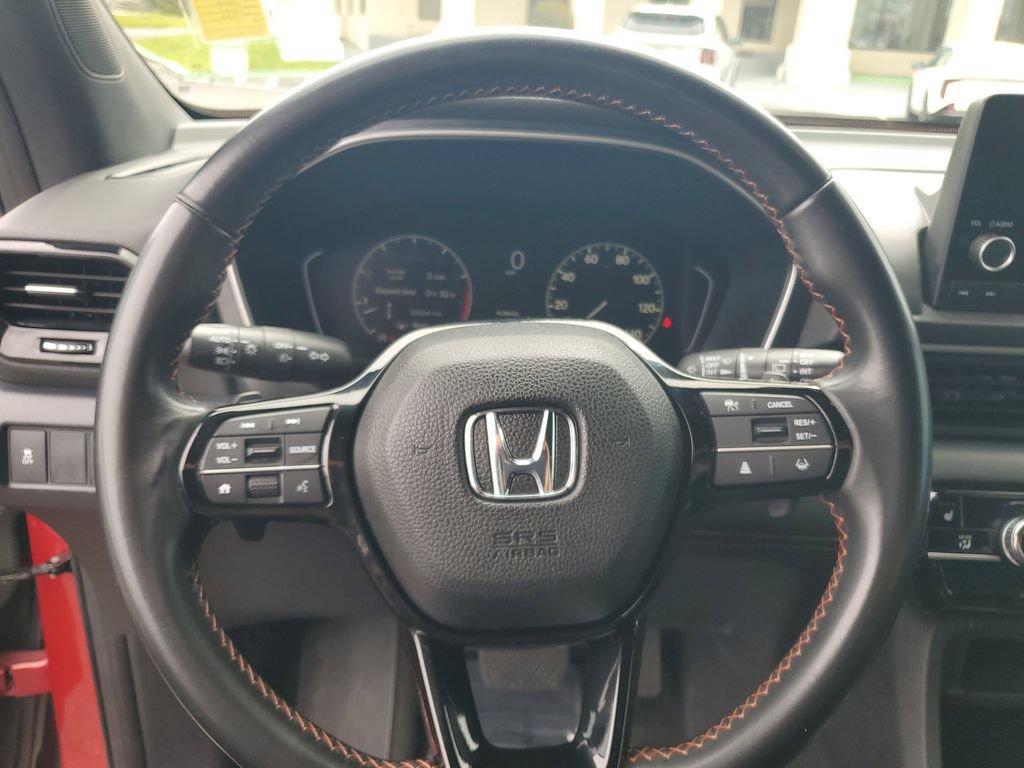 Used 2023 Honda Pilot Sport image 10
