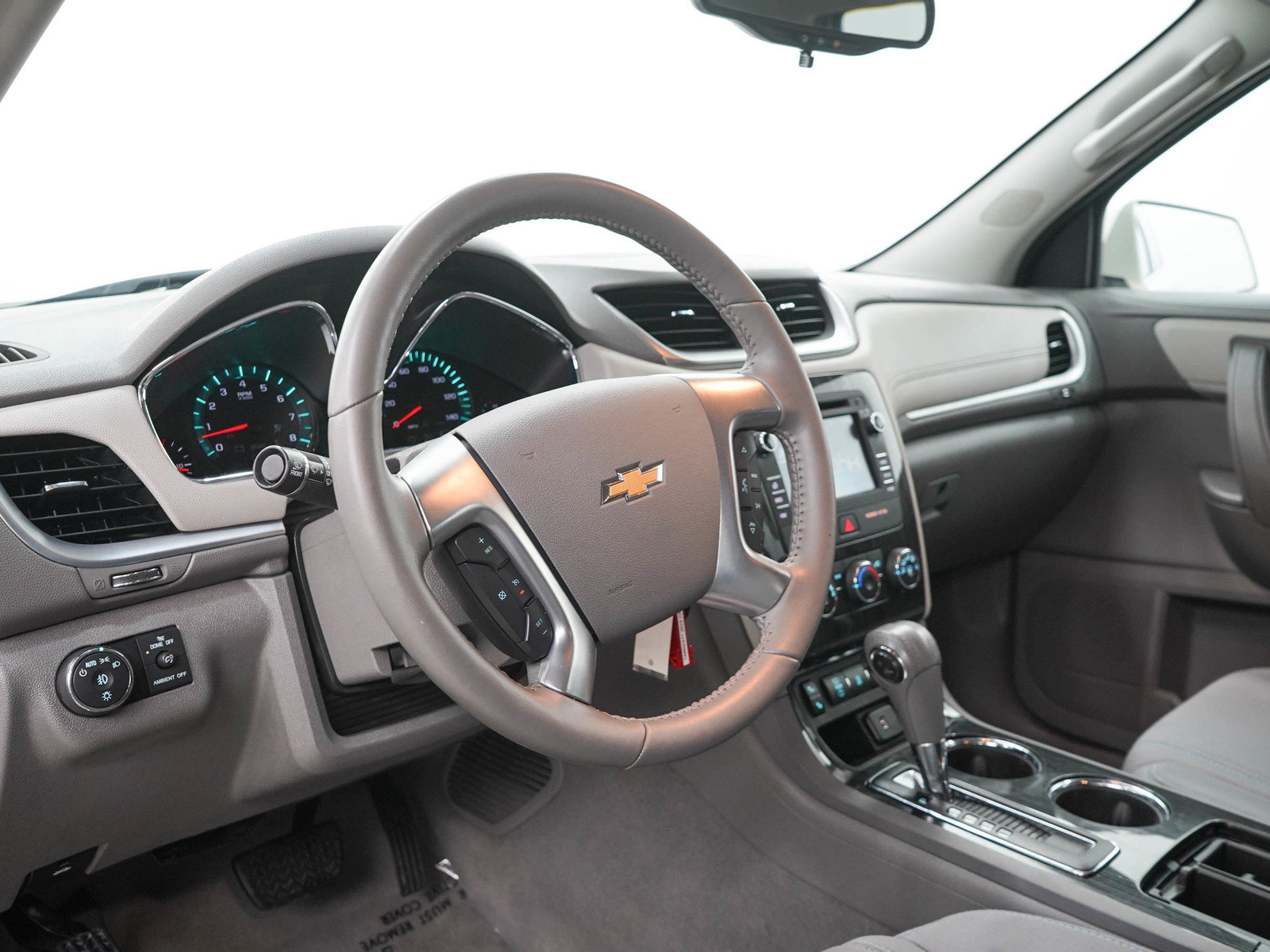 Used 2015 Chevrolet Traverse LT w/ Style and Technology Package AWD/4WD image 24